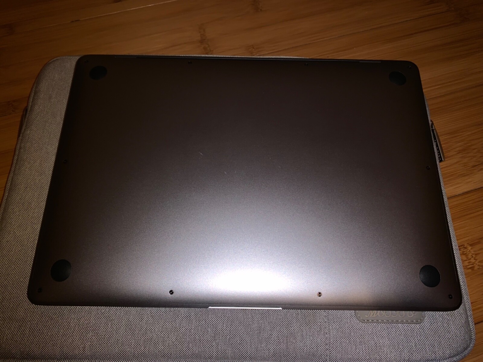 MacBook Air with Apple M1chip pre-owned in really good condition