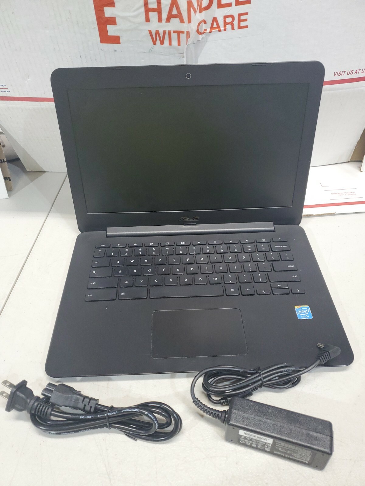 Asus C300M Chromebook 13.3″ Laptop *BAD LCD SCREEN* AS IS (READ DETAILS)