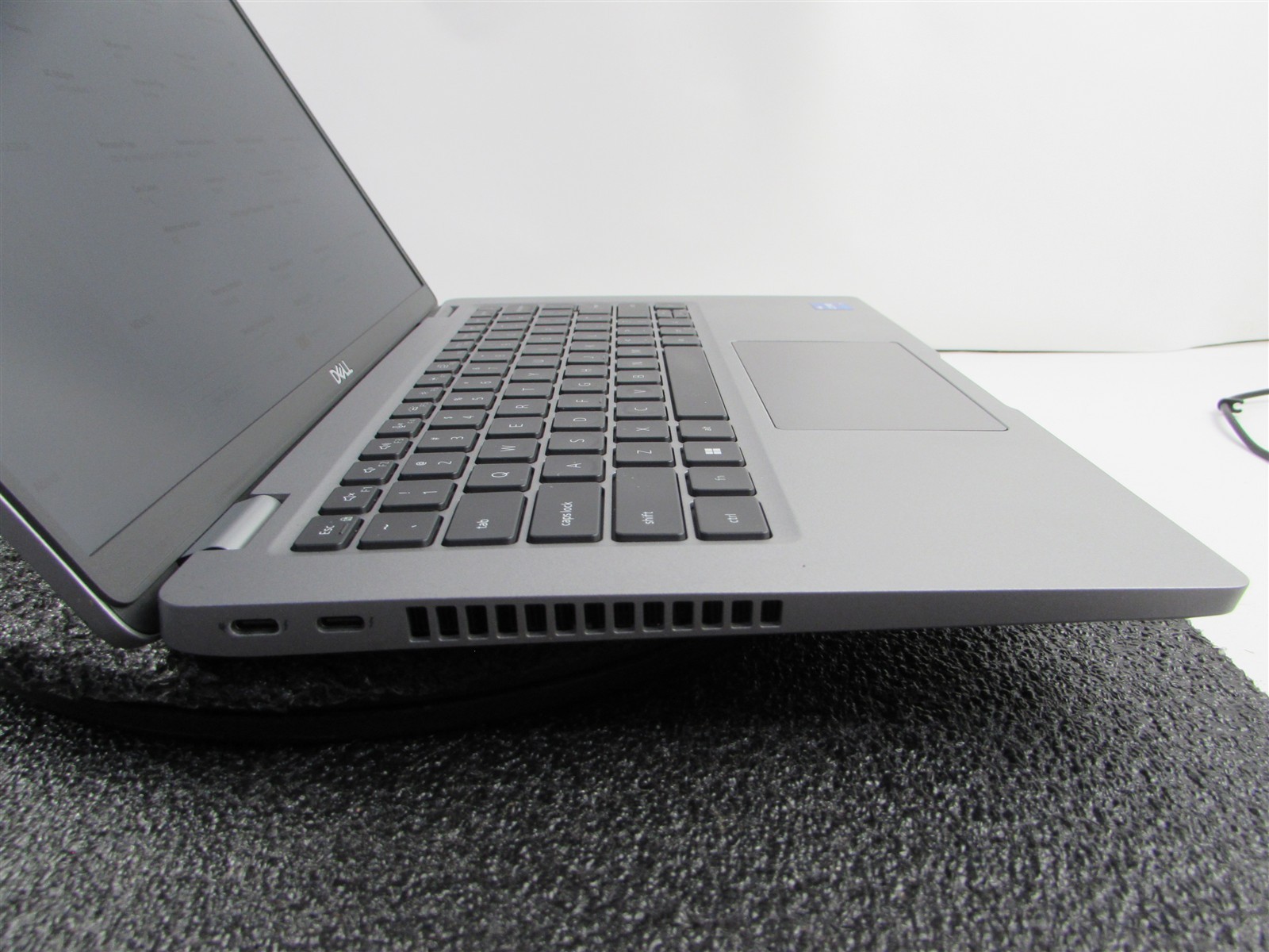 DELL LATITUDE 5430 1920X1080 FHD CORE I7-1265U 512GB SSD 16GB RAM NO O.S