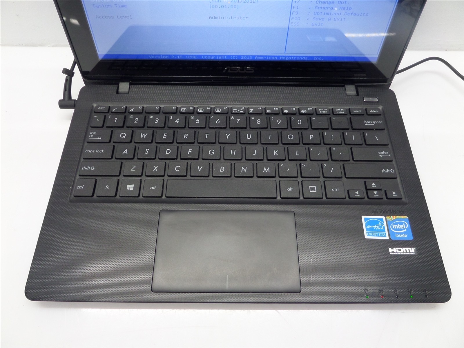 Asus K200MA-DS01T 11.6″ Laptop w/ Celeron N2815 1.86GHz CPU 4GB RAM – No HDD/OS