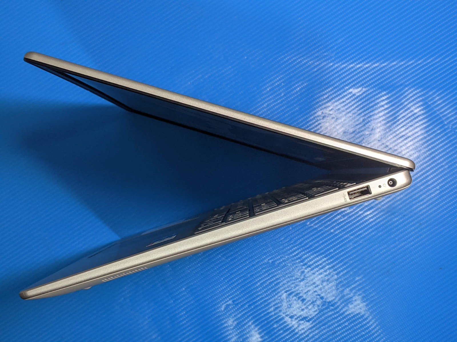 HP 15-fd0107dx 15.6″FHD TOUCH i7-1255U 1.7GHz 16GB 512GB SSD W11Home 98tt +PA