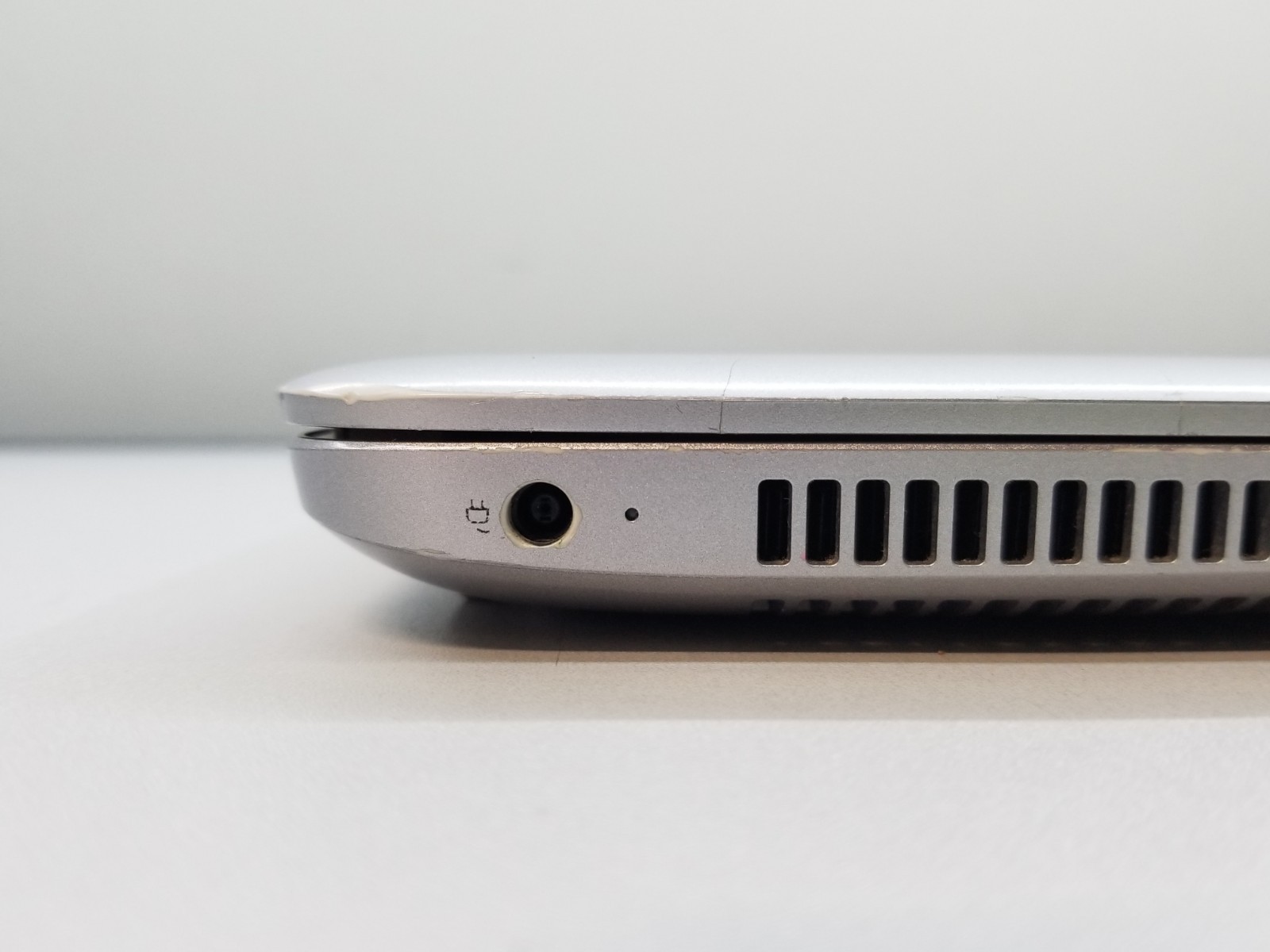 AS-IS HP ProBook 450 G4 15.6″ i7-7500U 2.7GHz 8GB RAM 256GB M.2 NVIDIA W11P READ