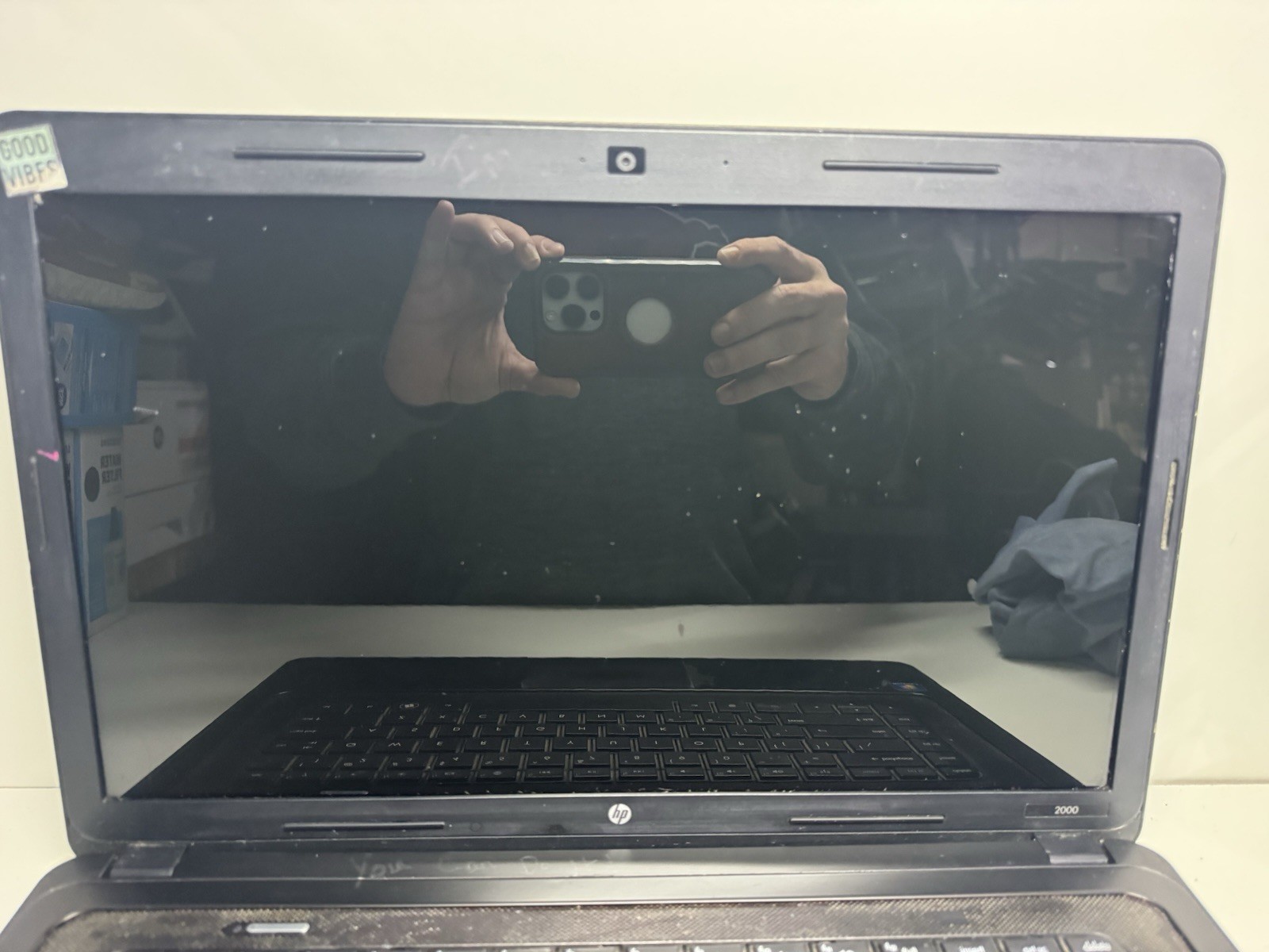 HP 2000 Notebook PC Laptop UNTESTED