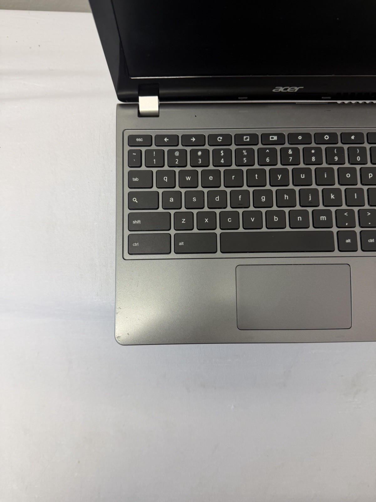 Acer Chromebook C740-C4PE Laptop – Good Screen – Intel Celeron 3205U – Read Des