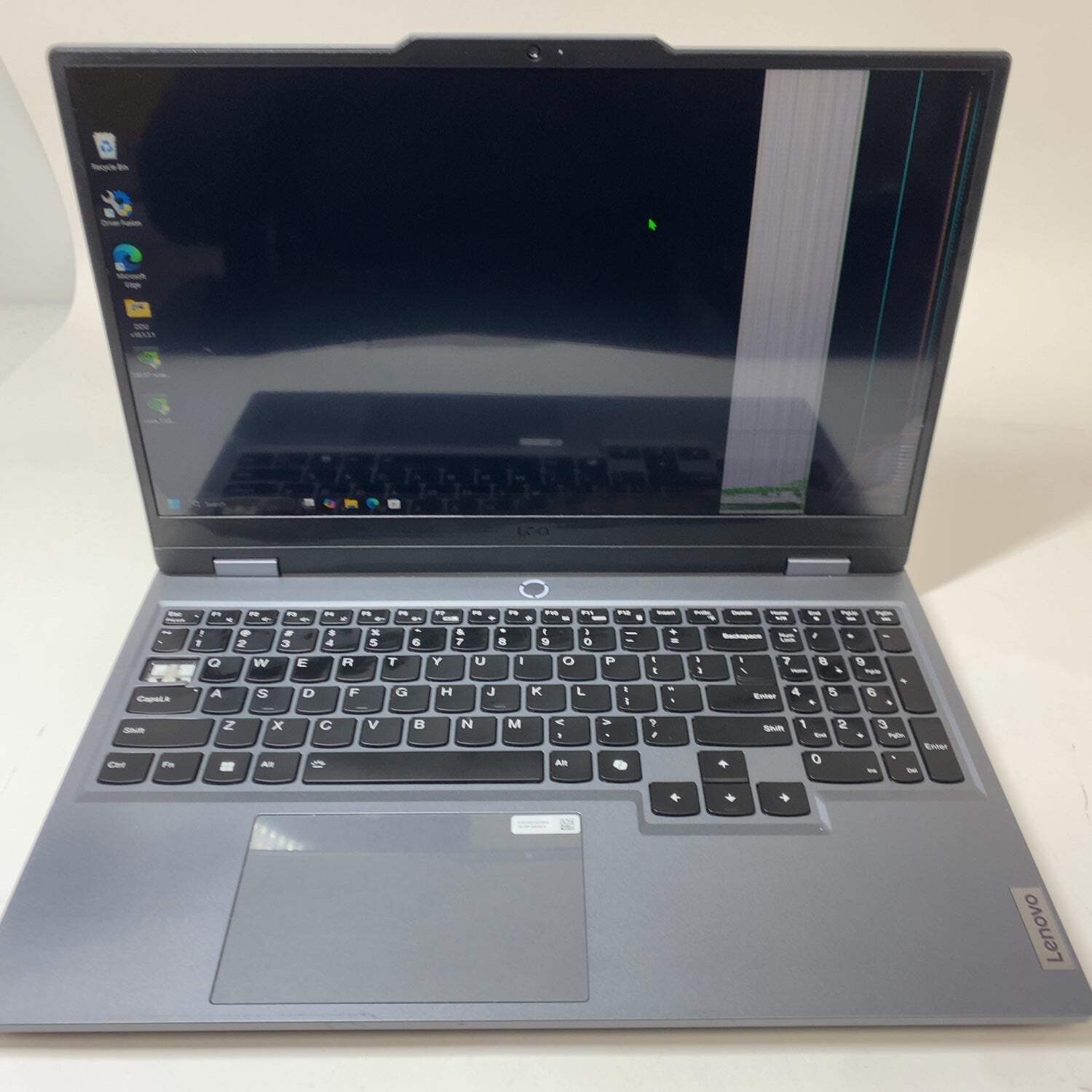 Broken Lenovo LOQ 15ARP9 15.6″ Ryzen 5 7235HS 3.2GHz 12GB RAM 512GB SSD Read