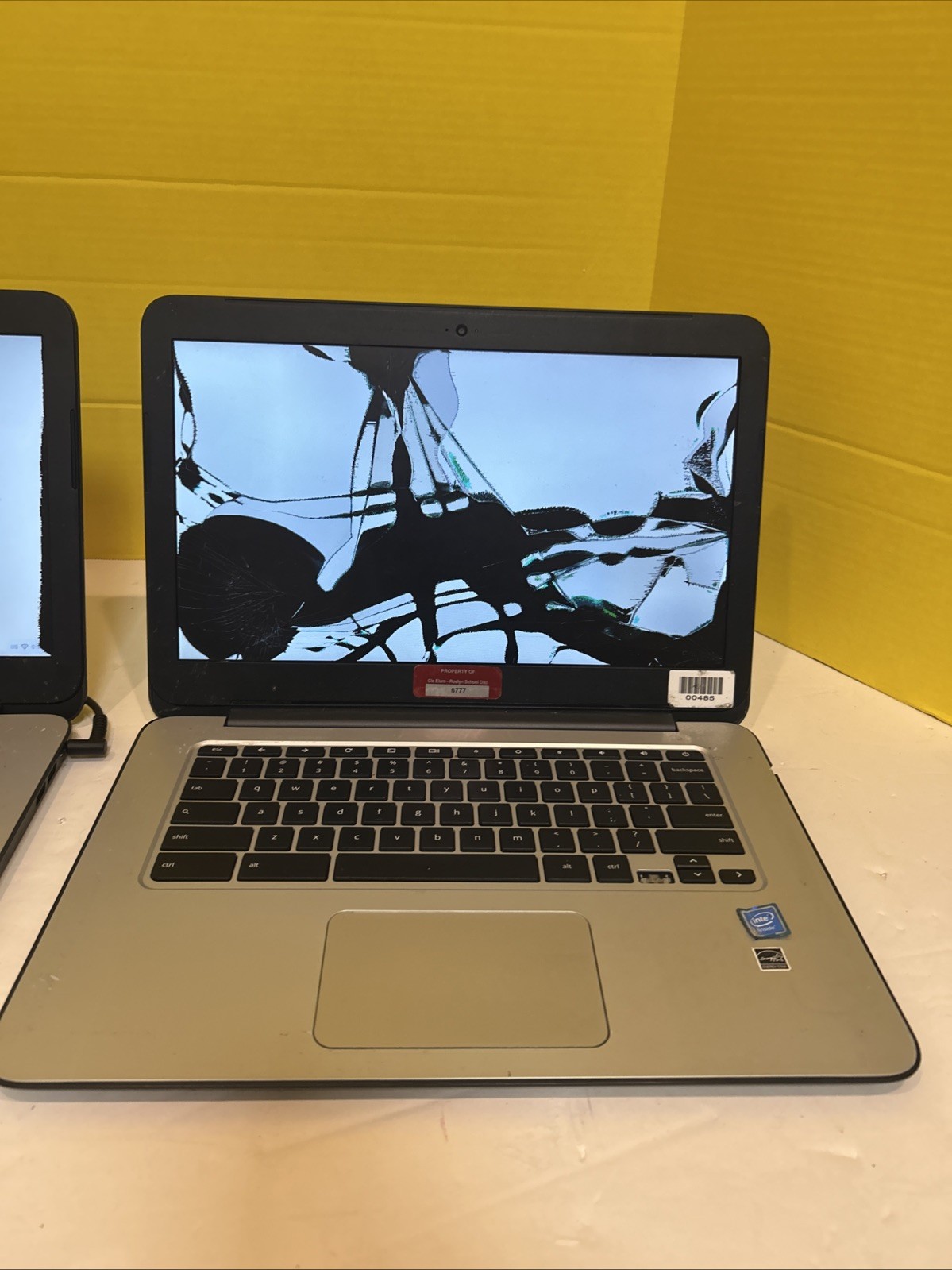 Lot of 2 HP Chromebook 14 G4 14″ For Parts / Repair