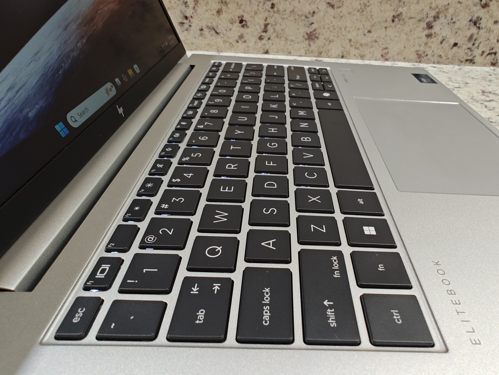 HP EliteBook 840 G11 (Touch) — Ultra 7 165H / 32GB RAM / 512GB SSD / WTY 2029