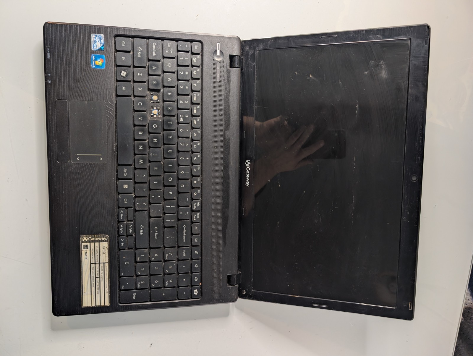 ​Gateway NV55C03u Laptop Black BROKEN SCREEN No Charger AS-IS For Parts