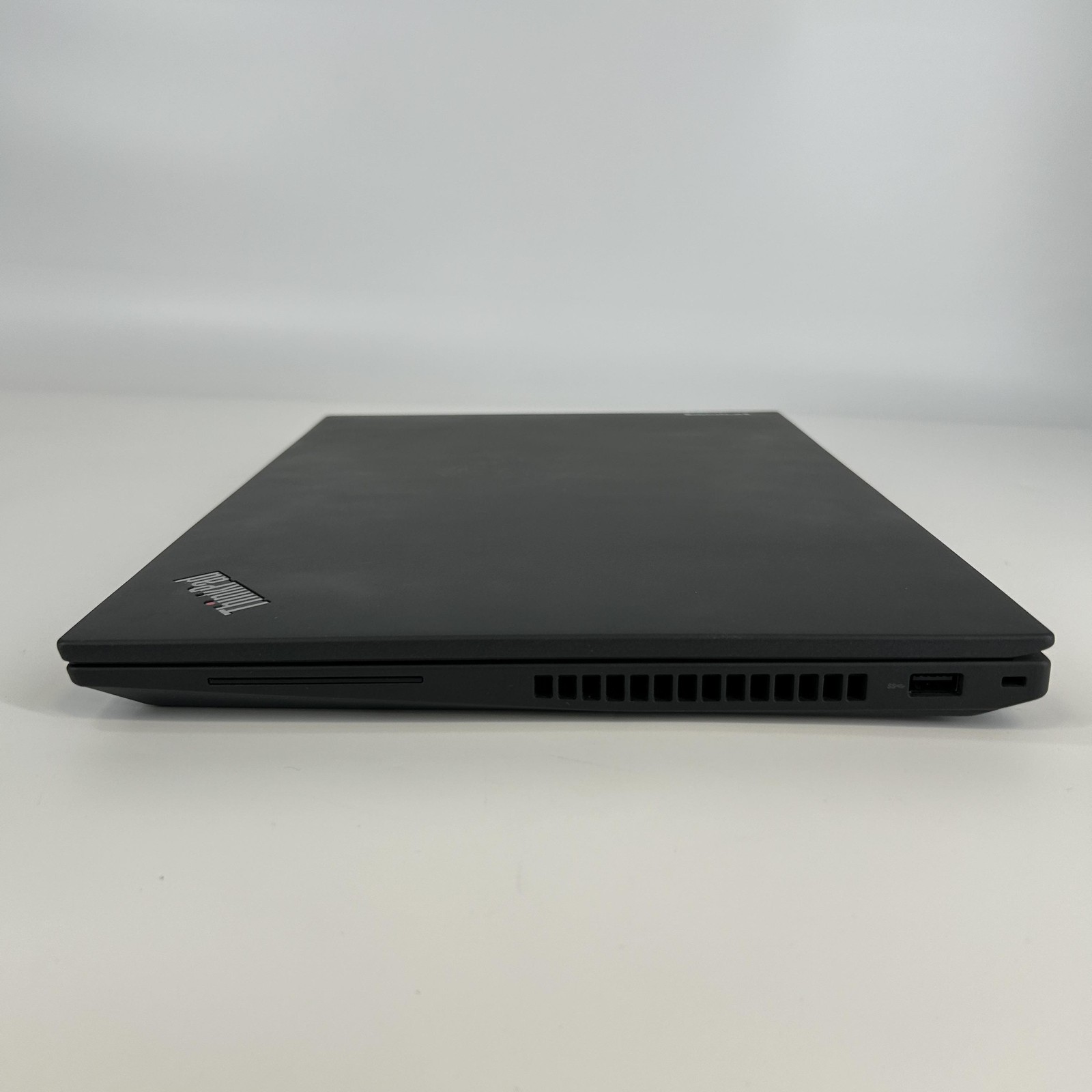 Lenovo ThinkPad P16s Gen 1 FHD+ 1.8 GHz i7-1280P 32GB 1TB SSD T550 Excellent