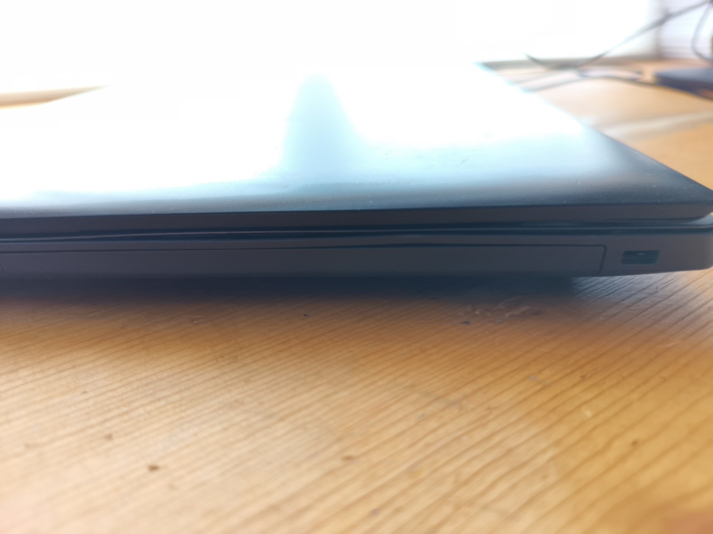 Lenovo Ideapad 330S-15IKB i3-8130U 8GB RAM No Hard Drive Laptop, Chin Bezel Off