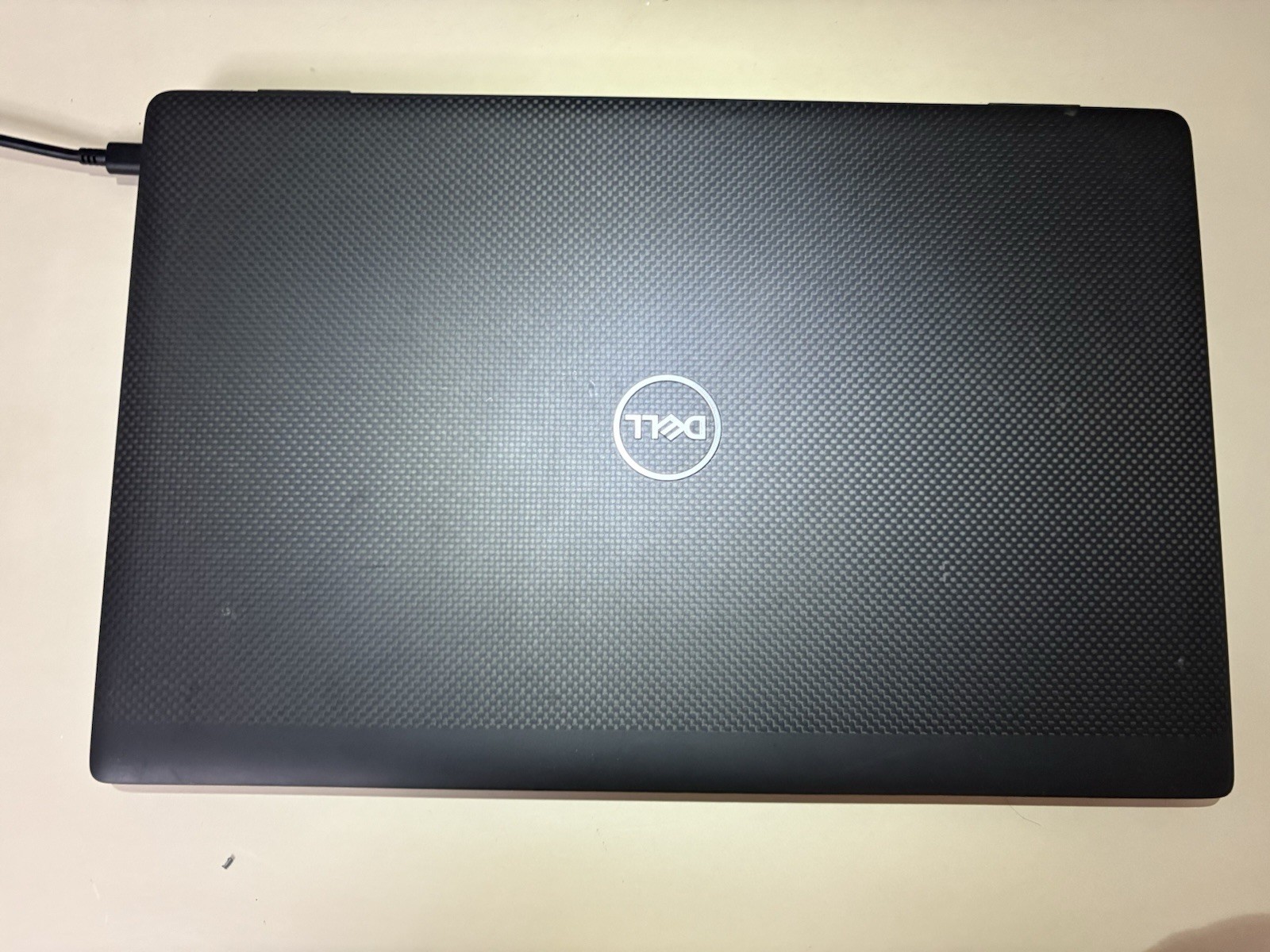 DELL LATITUDE 7520 15.6″ i7-1185G7, 16GB RAM, **NO SSD, BROKEN SCREEN**