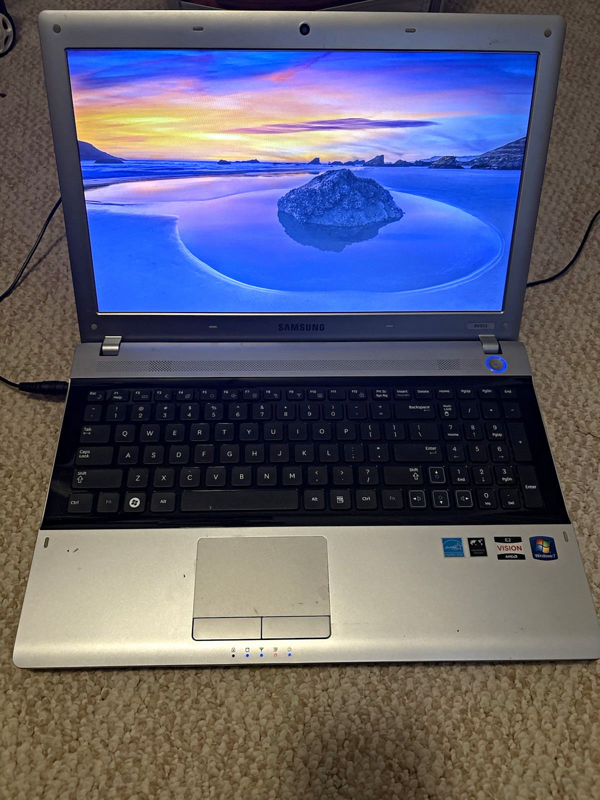 Samsung RV515 Laptop – AMD E2 Vision, Windows 7, Good Condition