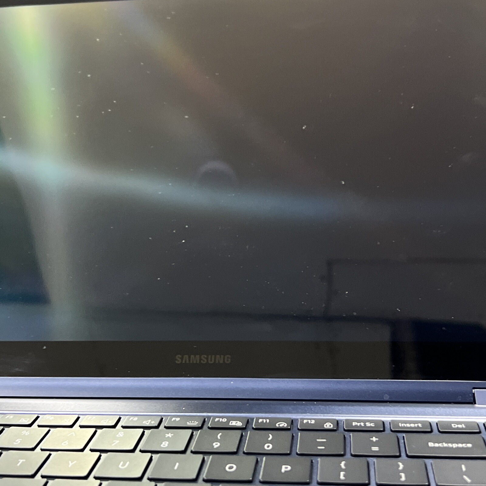 Samsung Galaxy Book Pro 360 NP950QDB-KB2US 15.6″ i7-1165G7 16GB 1TB ISSUE