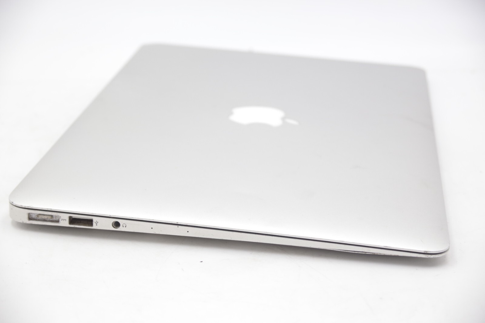 Apple MacBook Air 2013 I7-4650U 1.7GHz 8gb RAM 13″ 120 SSD BAD BATTERY READ 028