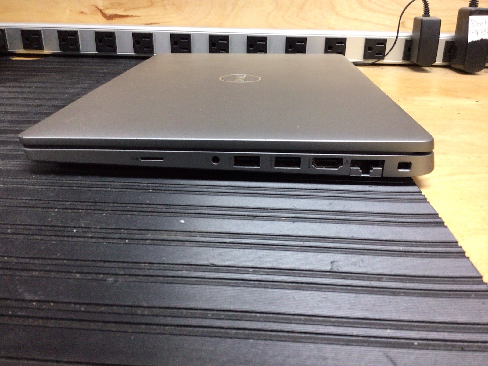 Dell Latitude 5430 14″ FHD i7-1255U 1.7GHz 256GB SSD 16GB RAM W11P