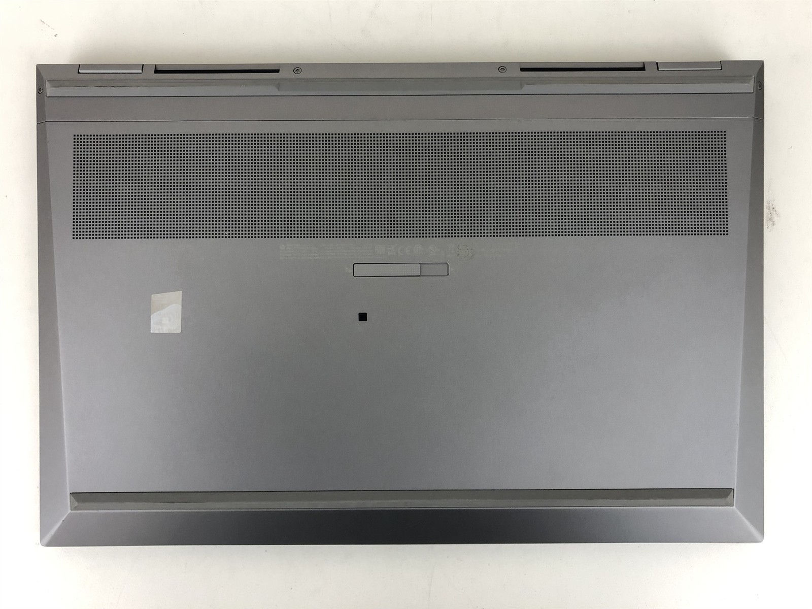 HP ZBook Fury 17 G8: Intel Xeon W-11955M 2.6GHz – 64GB – 2TB – RTX A5000 Mobile