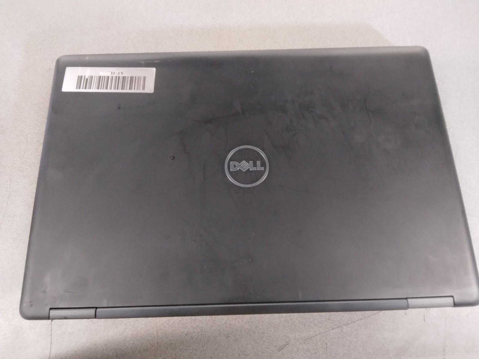 Dell*Precision*3520*i7-7820HQ*256GB*NVMe*16GB*DDR4*Nvidia*Quadro*M620*No*OS
