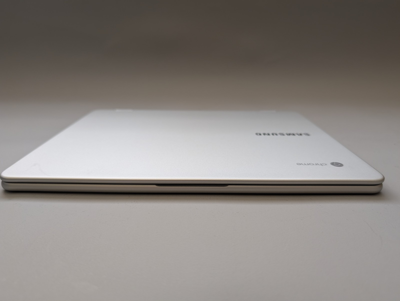 SAMSUNG Chromebook Plus 12.3-Inch (32GB, ARM Cortex-A Series, 2GHz, 4GB) Laptop