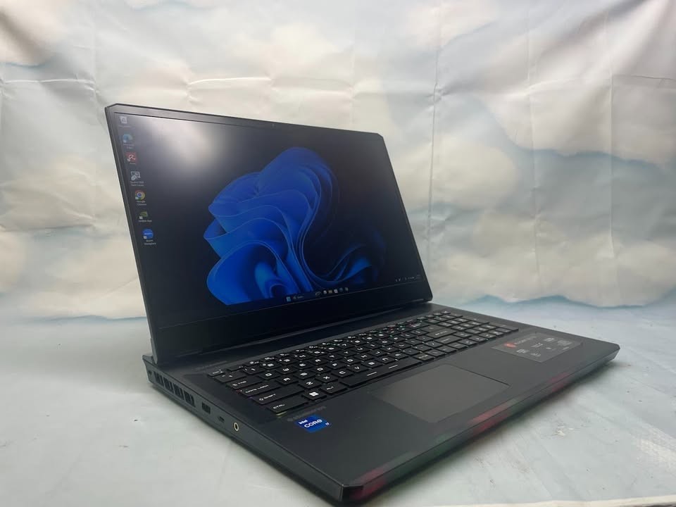 MSI GE76 Raider | I7 12700H | RTX 3080 | 512GB SSD | 16GB RAM | 144Hz