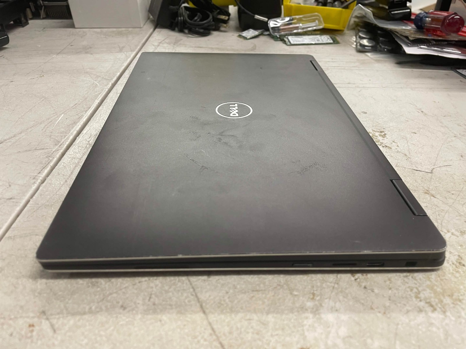 Dell XPS 13 9365 i5-7Y57@1.20GHz, 8GB RAM, 256GB NVME, Touchscreen NO PS