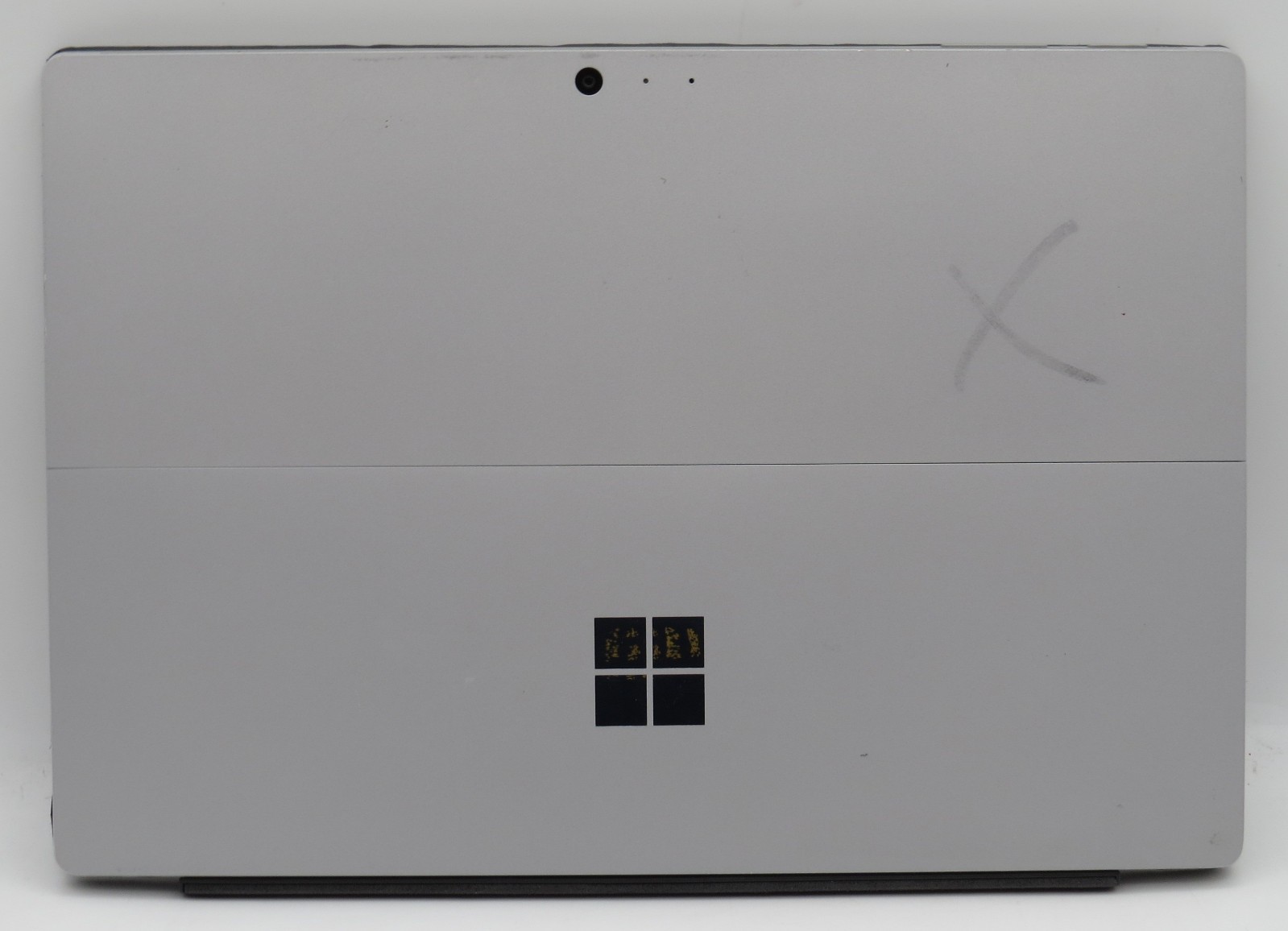 Microsoft Surface Pro 4 | i5-6300U@2.4GHz | 8GB RAM | 12″ | 256GB HD | No OS/AC