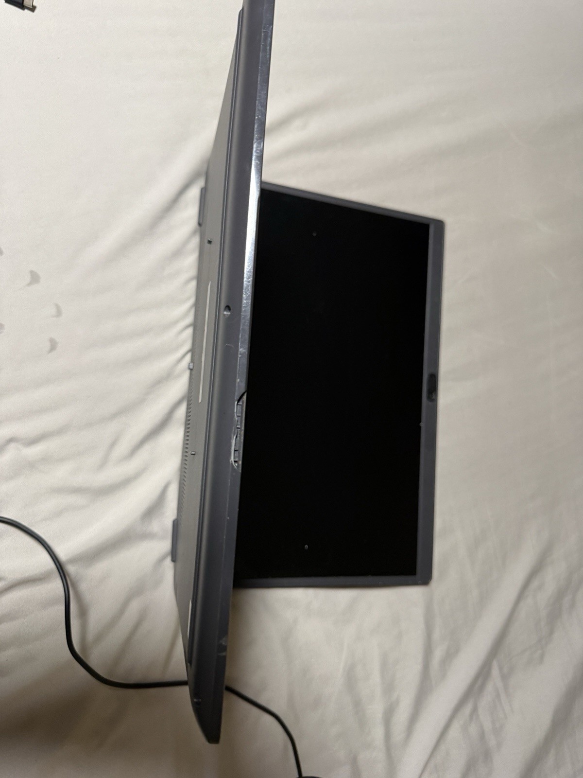 Cracked Screen Dell Latitude 3510 Intel Core i5 16GB RAM 256GB NVMe Win 11 Pro