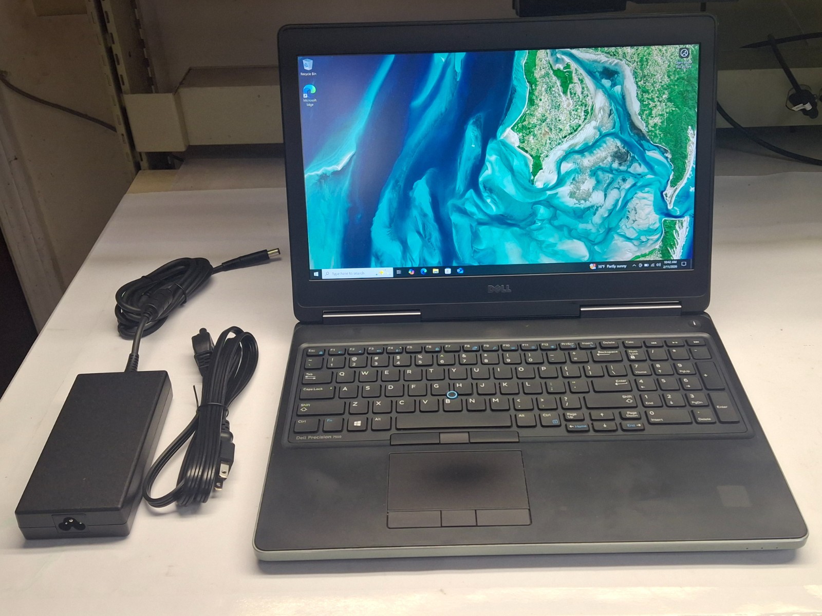 Dell Precision 7510 E3-1545M 840GB SSD 15.6″ Quadro M1000M Windows 10 Pro Laptop