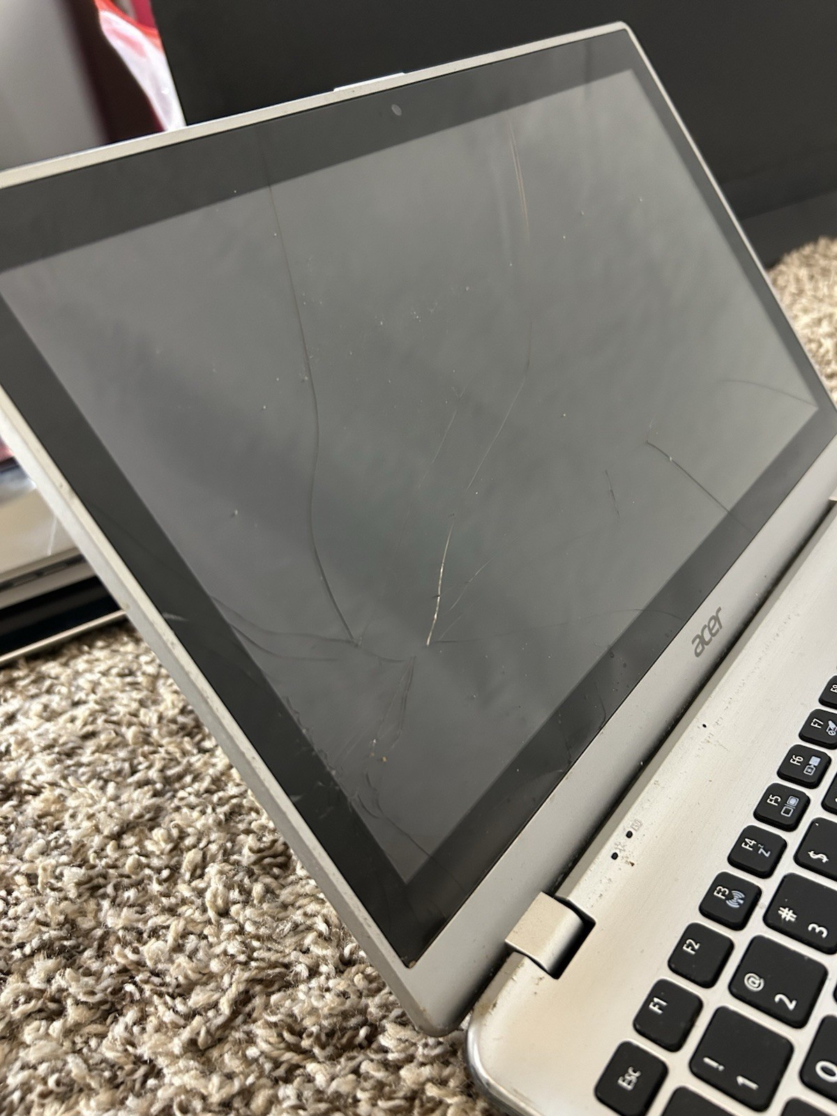 Acer Aspire V5 11.6″ Laptop AMD A4 Windows 8 Silver Built-in Webcam