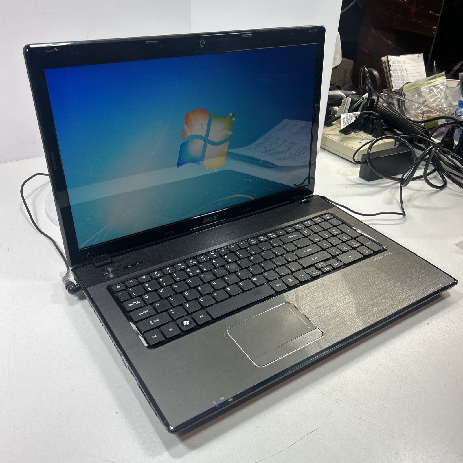 Acer Aspire 7741z 17.3’’ Intel Pentium P6000 3GB Ram 256GB HDD Win 7 Home Prem