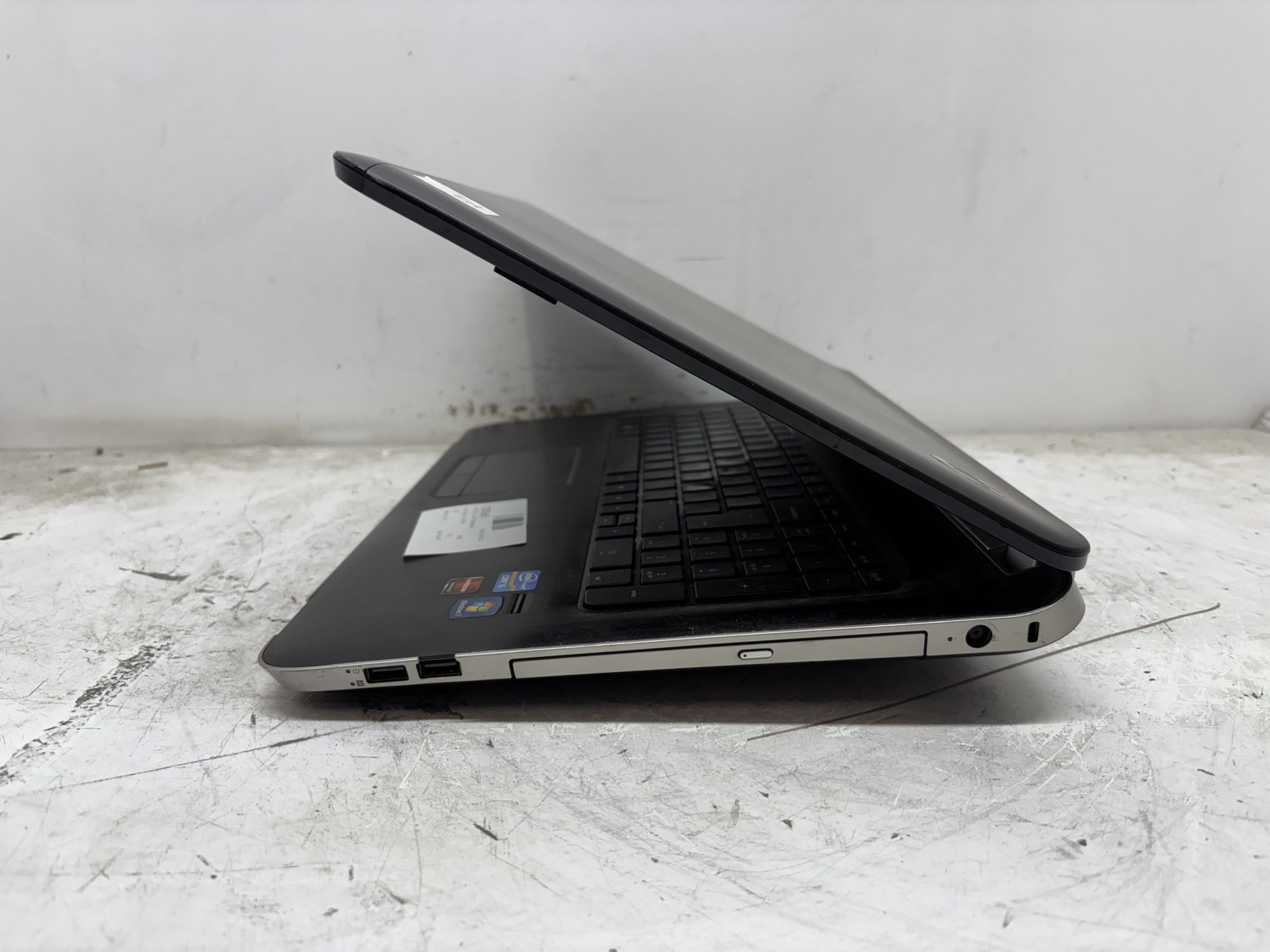 HP Pavilion dv7 Notebook Intel Core i5-2410M 8GB NO HDD NO BAT