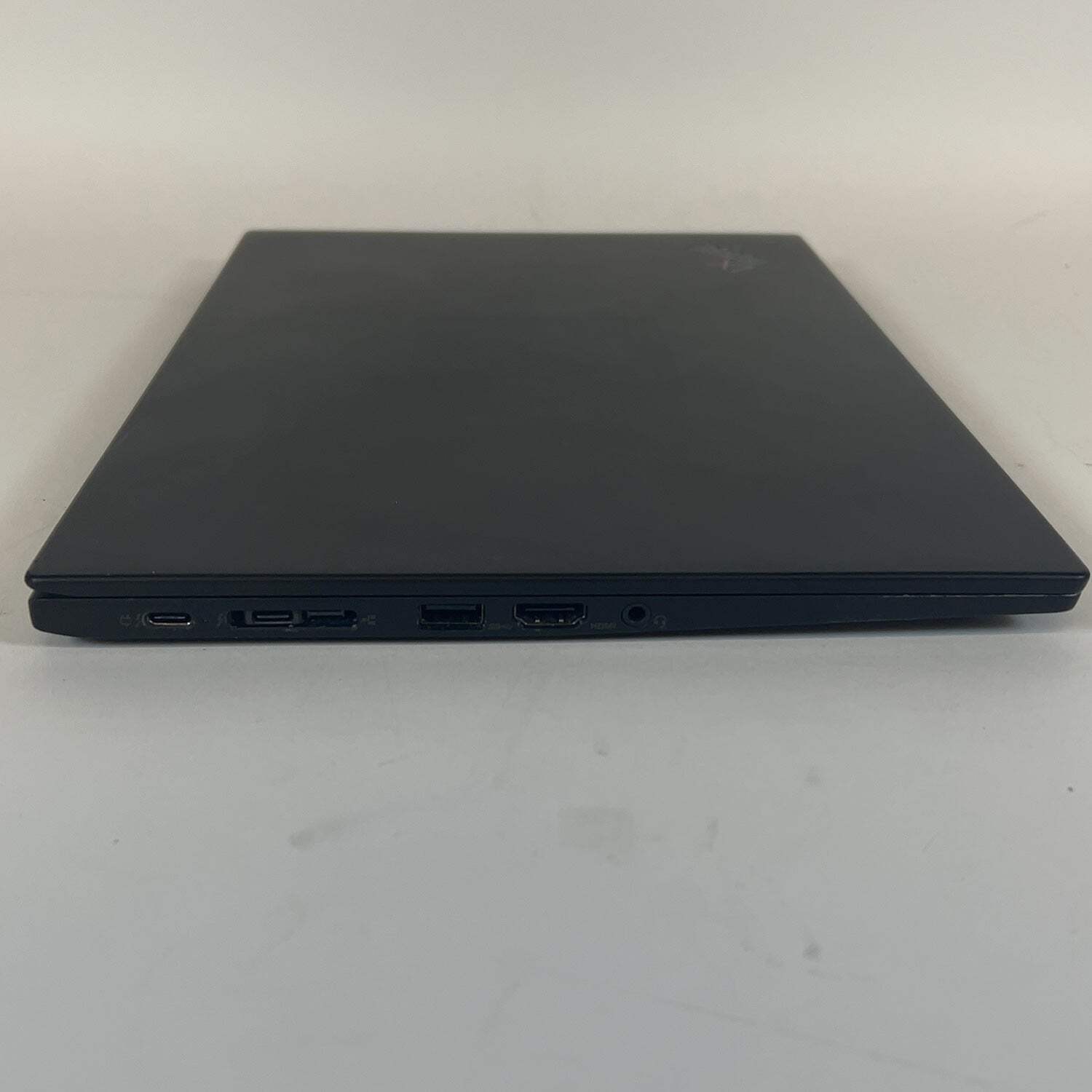 Lenovo ThinkPad X1 Carbon Gen 7 14″ i5-10210U 1.6GHz 8GB RAM 256GB SSD