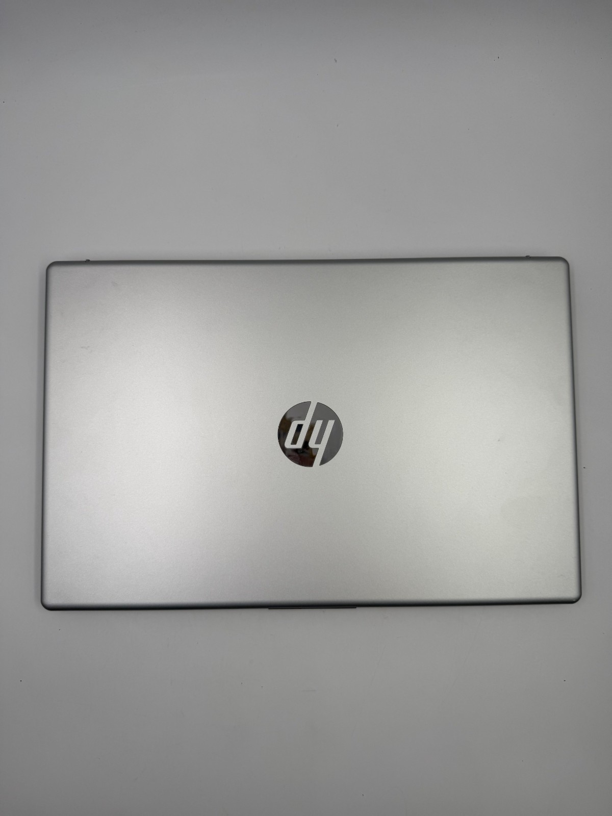 HP 15-FC0025DX 15.6″ Touch 8GB 512GB SSD AMD Ryzen 5 7520U 2.80GHz WIN11H