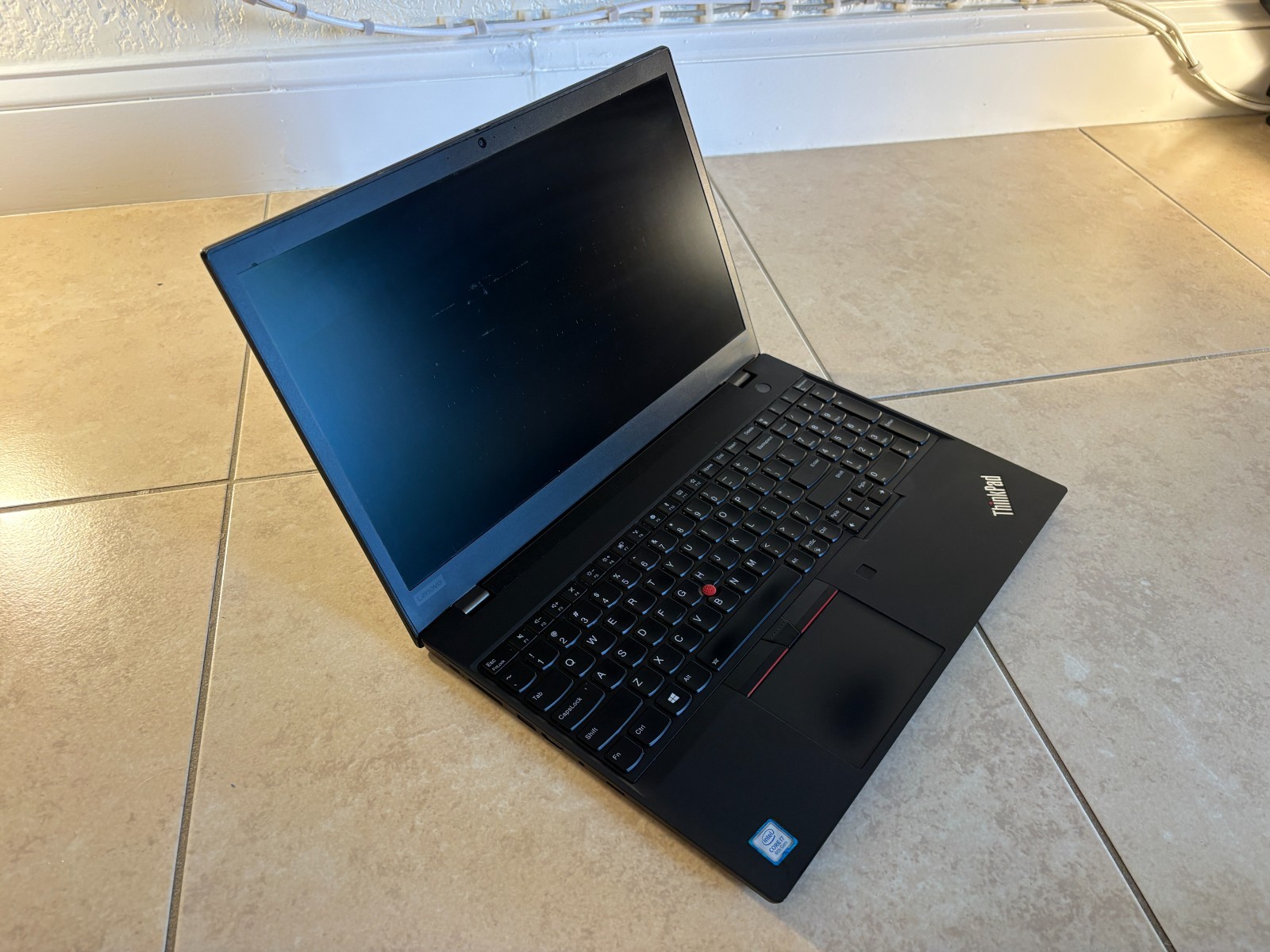Lenovo ThinkPad T590 i7-8565U 16GB RAM 512GB SSD Windows 11 Pro 15.6″ Laptop