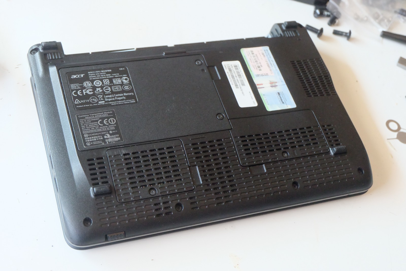 Acer Aspire One KAV10 | Intel Atom N270 @1.6GHz / 1GB RAM