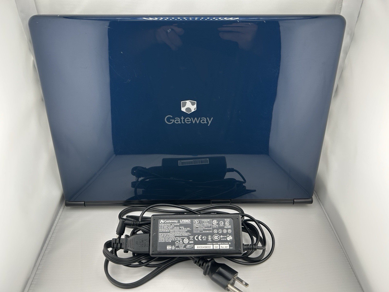 Gateway M-1634u Laptop NO Power NO HDD, AMD Turion 64×2, 4GB RAM, Original Cord