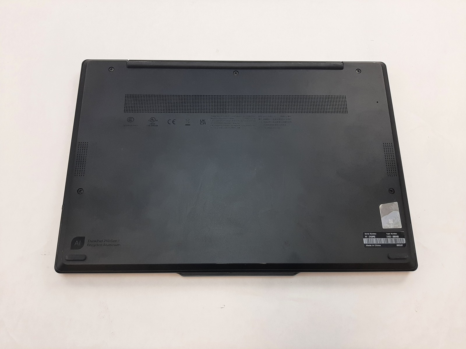 Lenovo ThinkPad Z13 Gen 1 Ryzen 7 PRO 6850U 2.7GHz 16GB RAM 1TB NVMe No AC C4*16