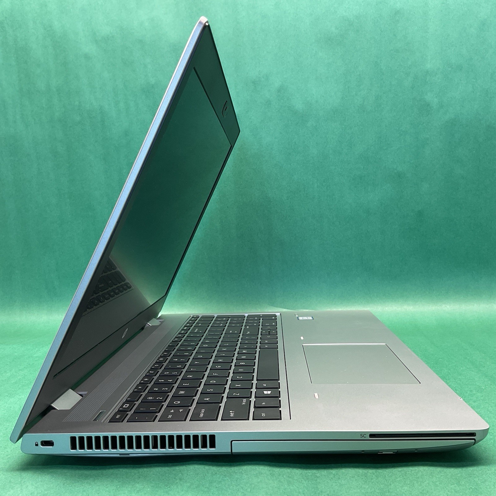 HP ProBook 650 G4 15.6″ Core i5-7300U – Powers On – NO HARD DRIVE- Untested