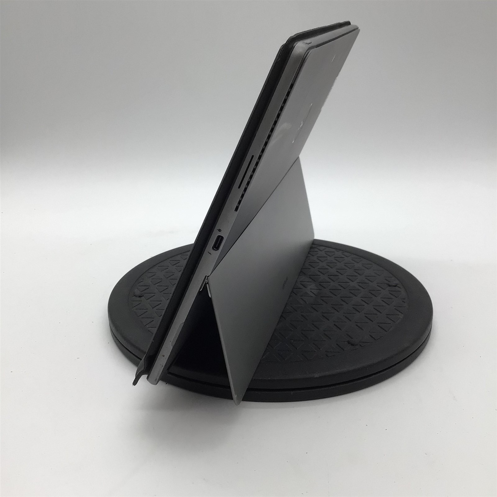 Dell Latitude 7320 Detachable i5-1140G7/8GB RAM/256GB SSD – No Battery