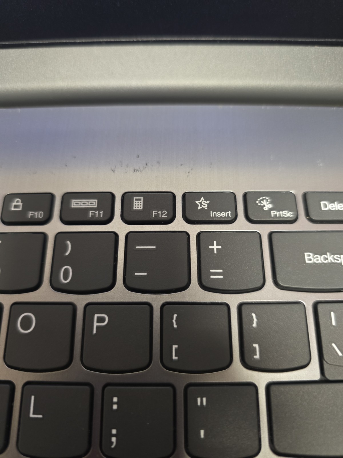 Lenovo IdeaPad 3 17ABA7 | Ryzen 5 5625U 16GB RAM 512GB NVMe SSD | FHD Touch ID