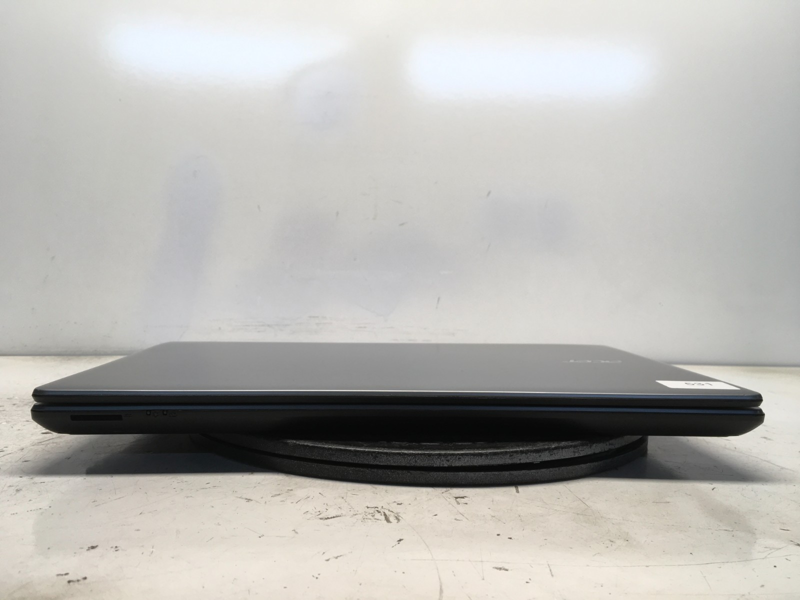 Acer Aspire E5-571 Intel i3-4030U 1.9GHz 4 GB NO HDD