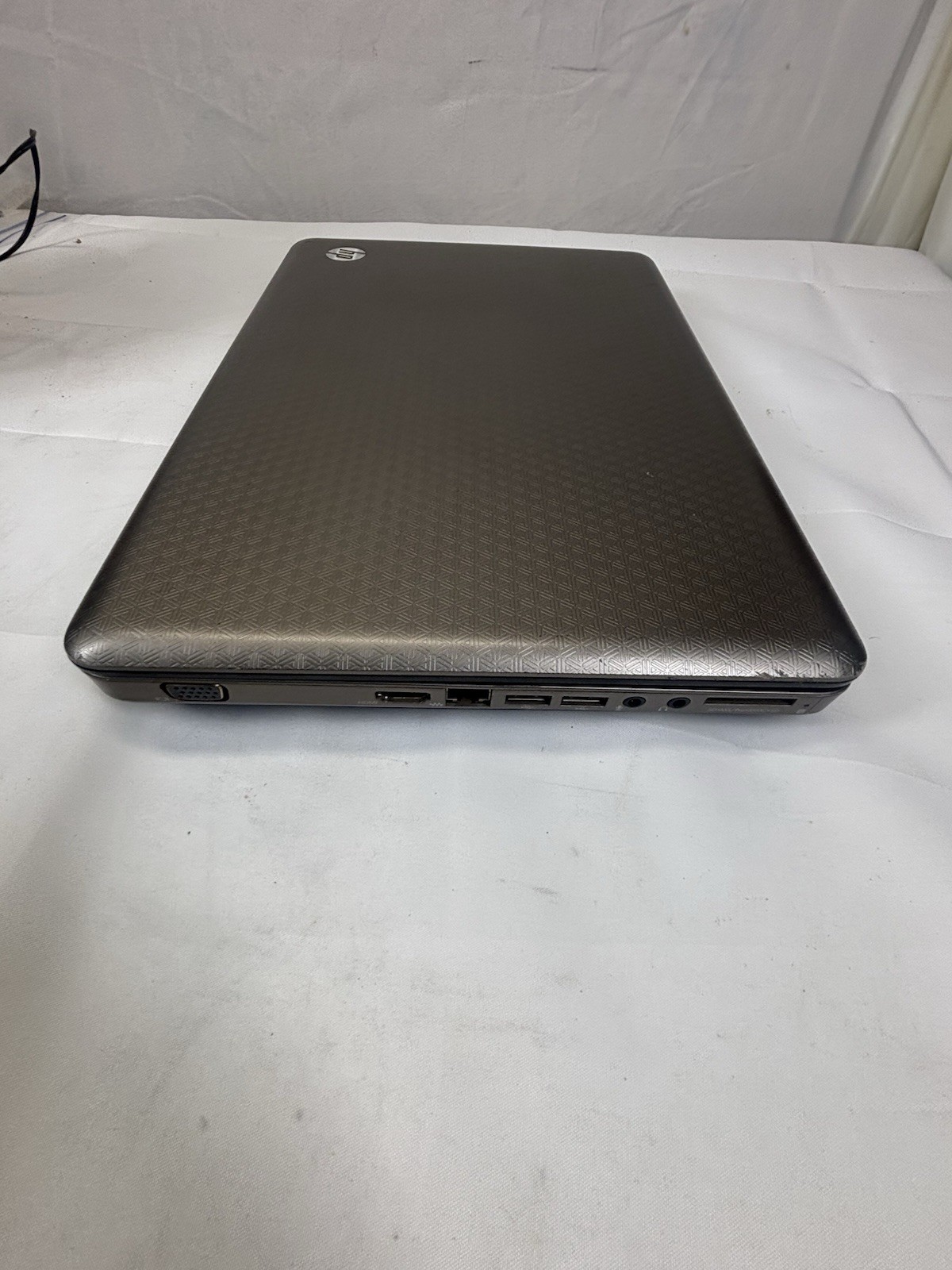 HP G42 14in Notebook Laptop AMD E-Series 1.60GHz 3GB 250GB HDD Win7 Webcam