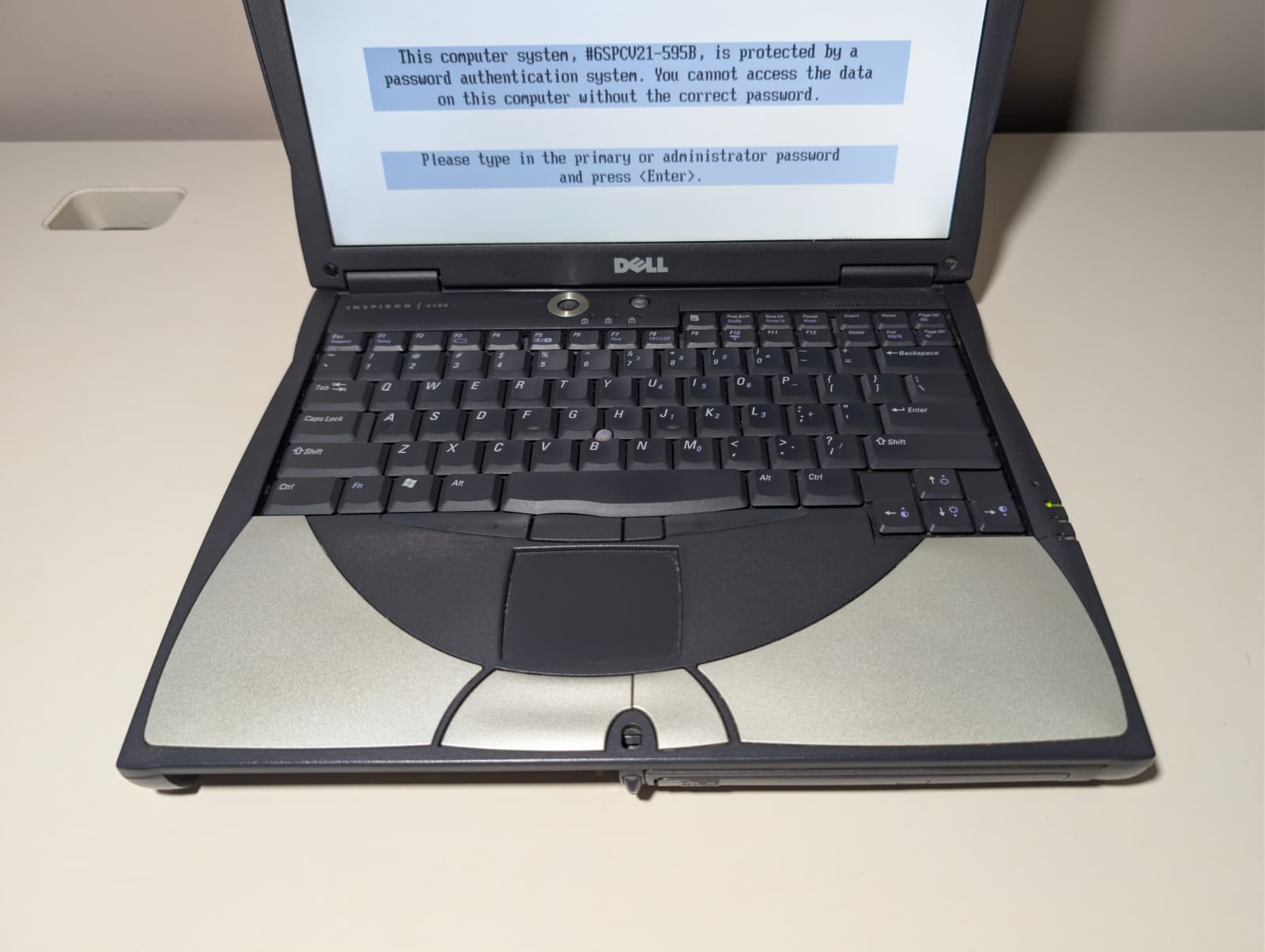 Read! Dell Inspiron 4150 | Intel Pentium IV 768MB RAM NO HDD | Locked Bios | DVD