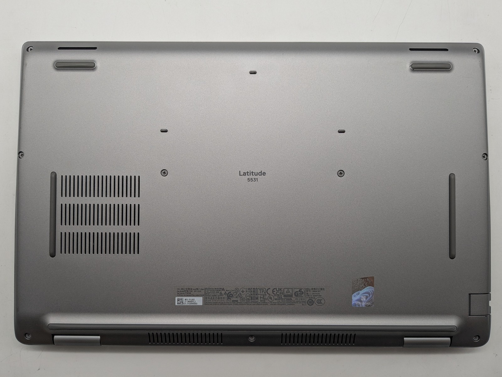 Dell Latitude 5531 15″ FHD I7-12800H 1TB SSD 16GB W11P GeForce MX550 Webcam