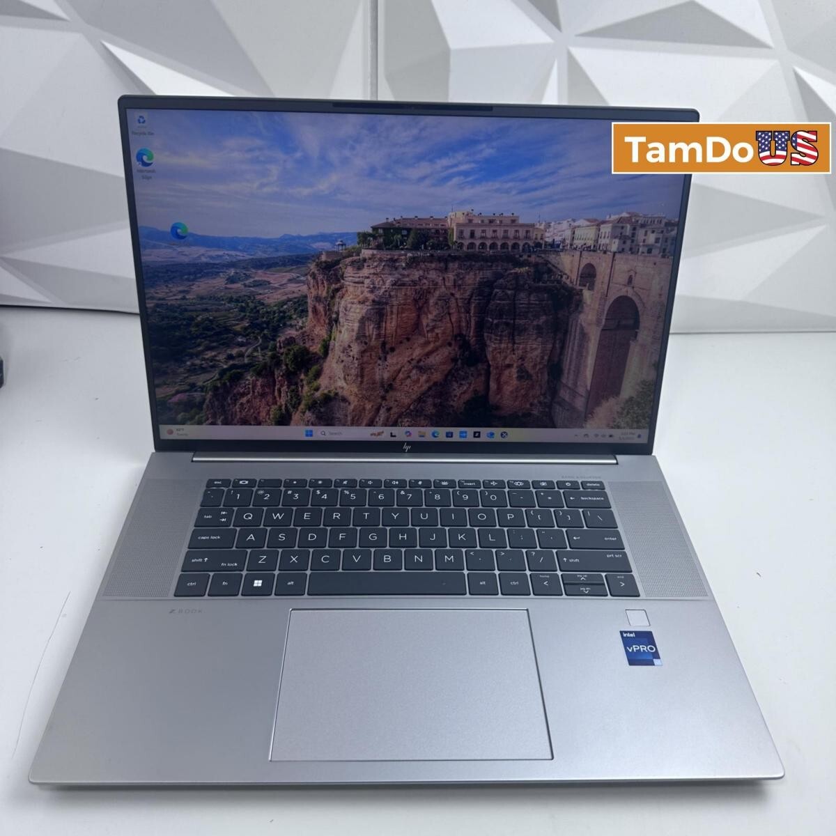HP ZBook Studio 16 inch G10 Mobile Workstation PC, i7-13800H, 32GB, 1TB SSD
