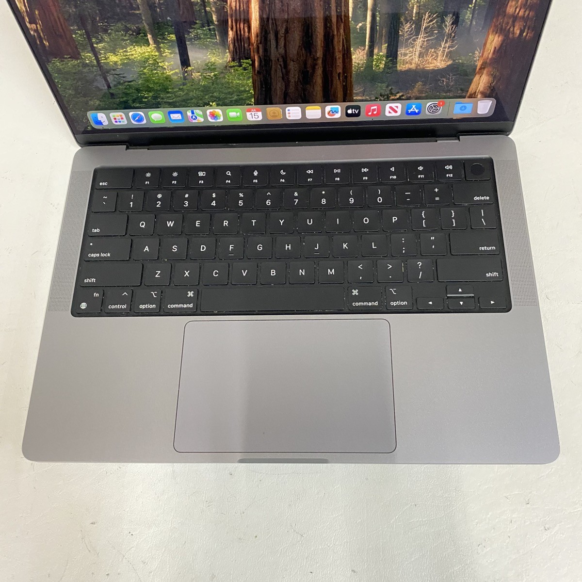 Apple MacBook Pro 14″ 512GB/16GB M1 Pro Laptop Model: A2442 (CMP127598)