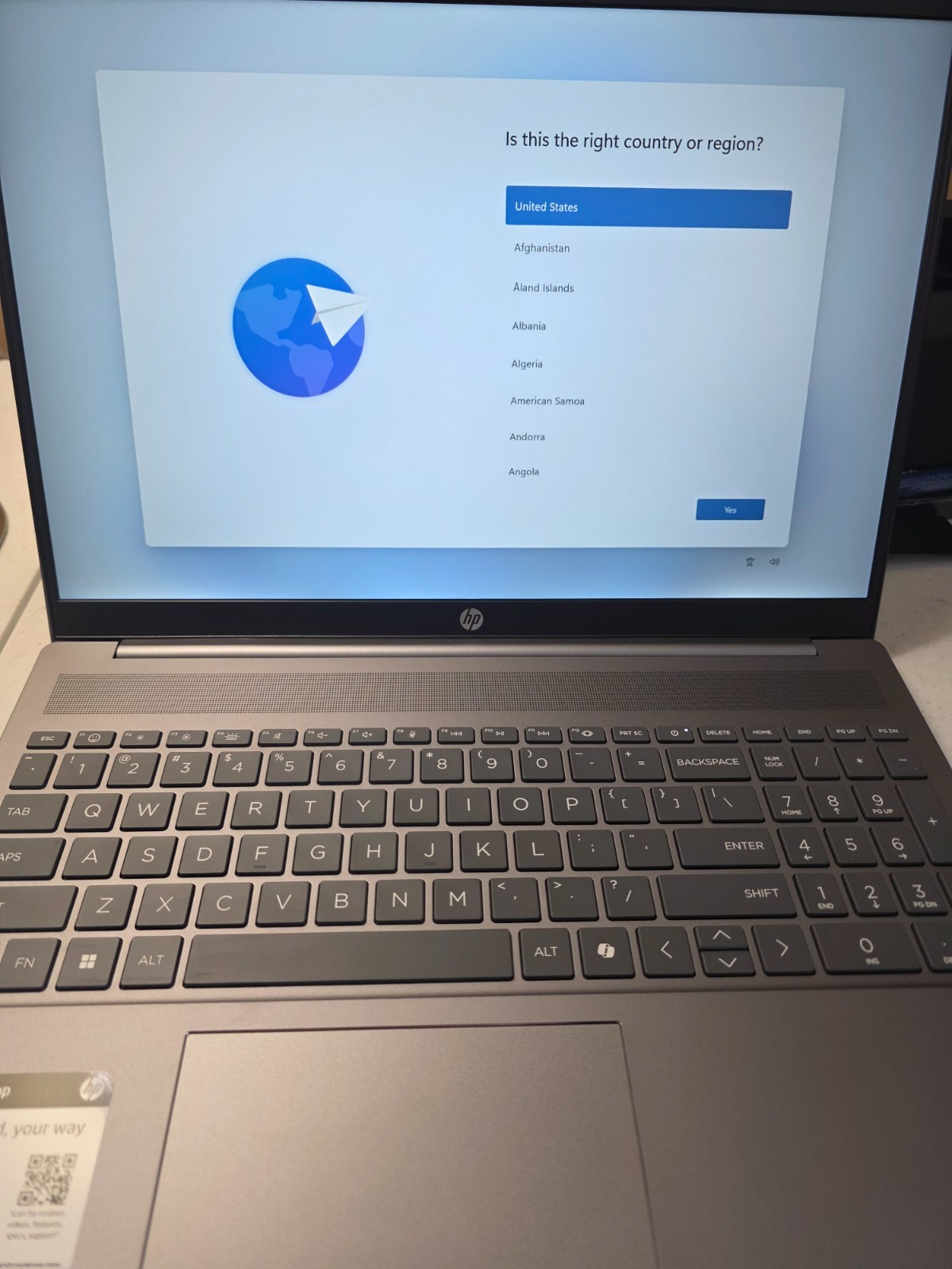 HP Pavilion Laptop 16″ WUXGA IPS Ryzen 7 8840U 8GB RAM 512GB SSD – Meteor Silver
