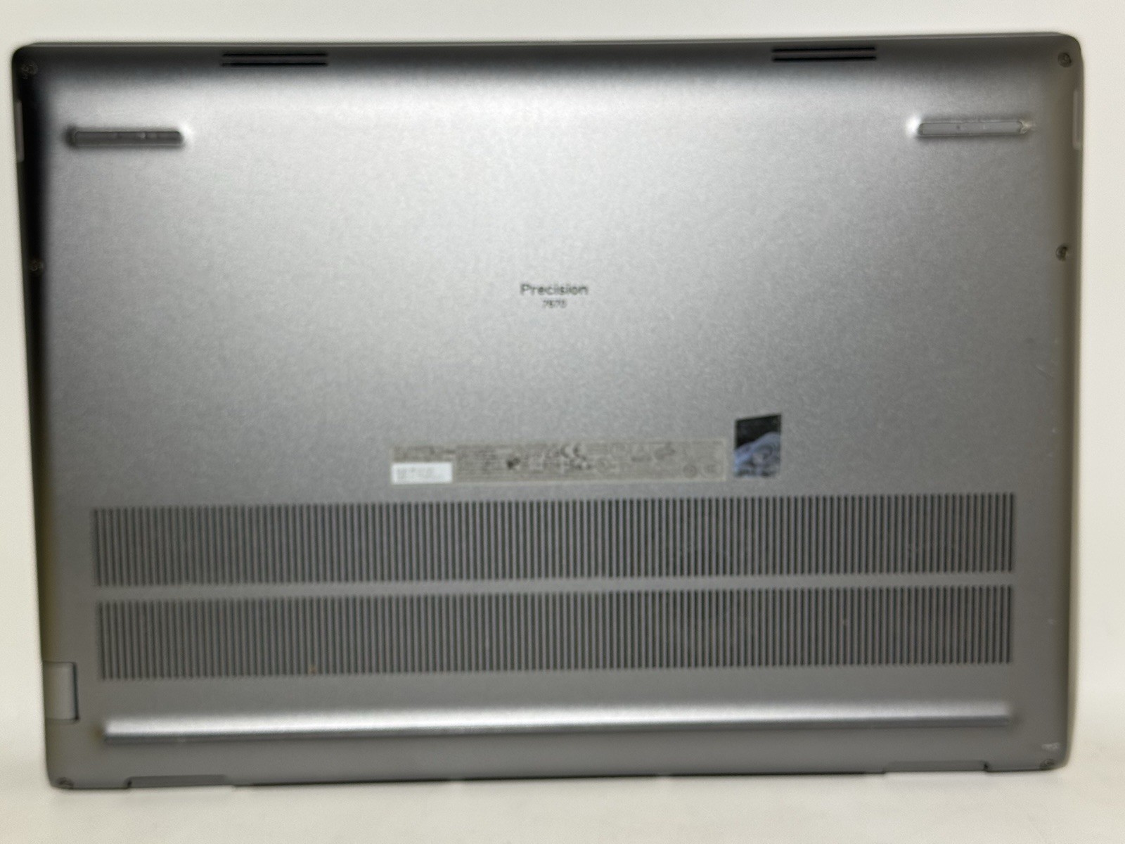 READ – Dell Precision 7670 16″ i7-12850HX 32GB 512GB RTX A2000