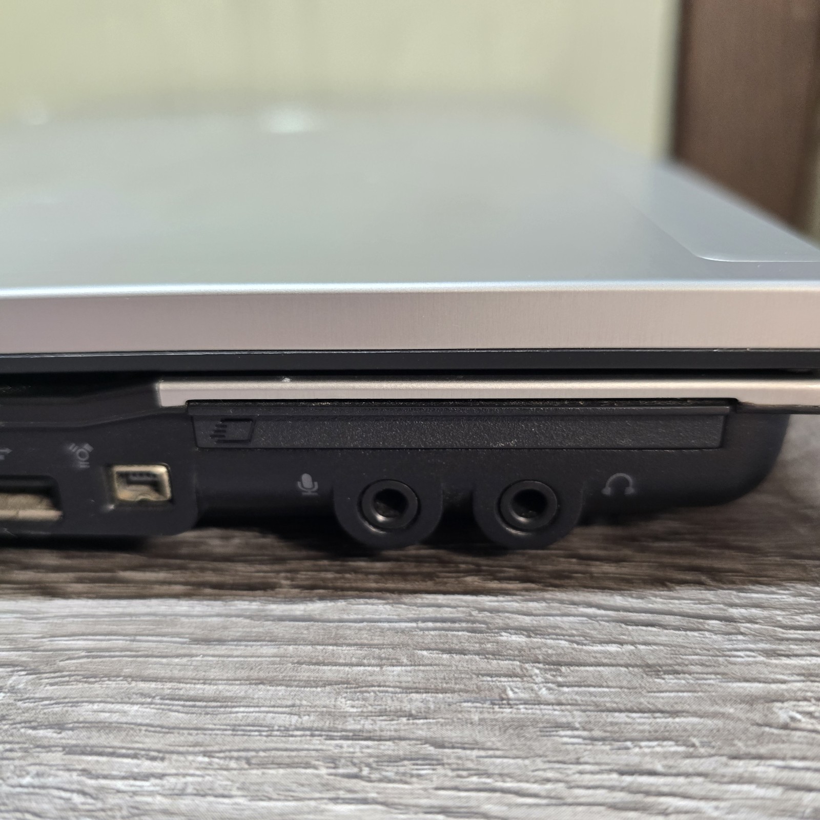 HP EliteBook 8440p i5-M520 2.40GHz 1600×900 3GB RAM FOR PARTS No Charger