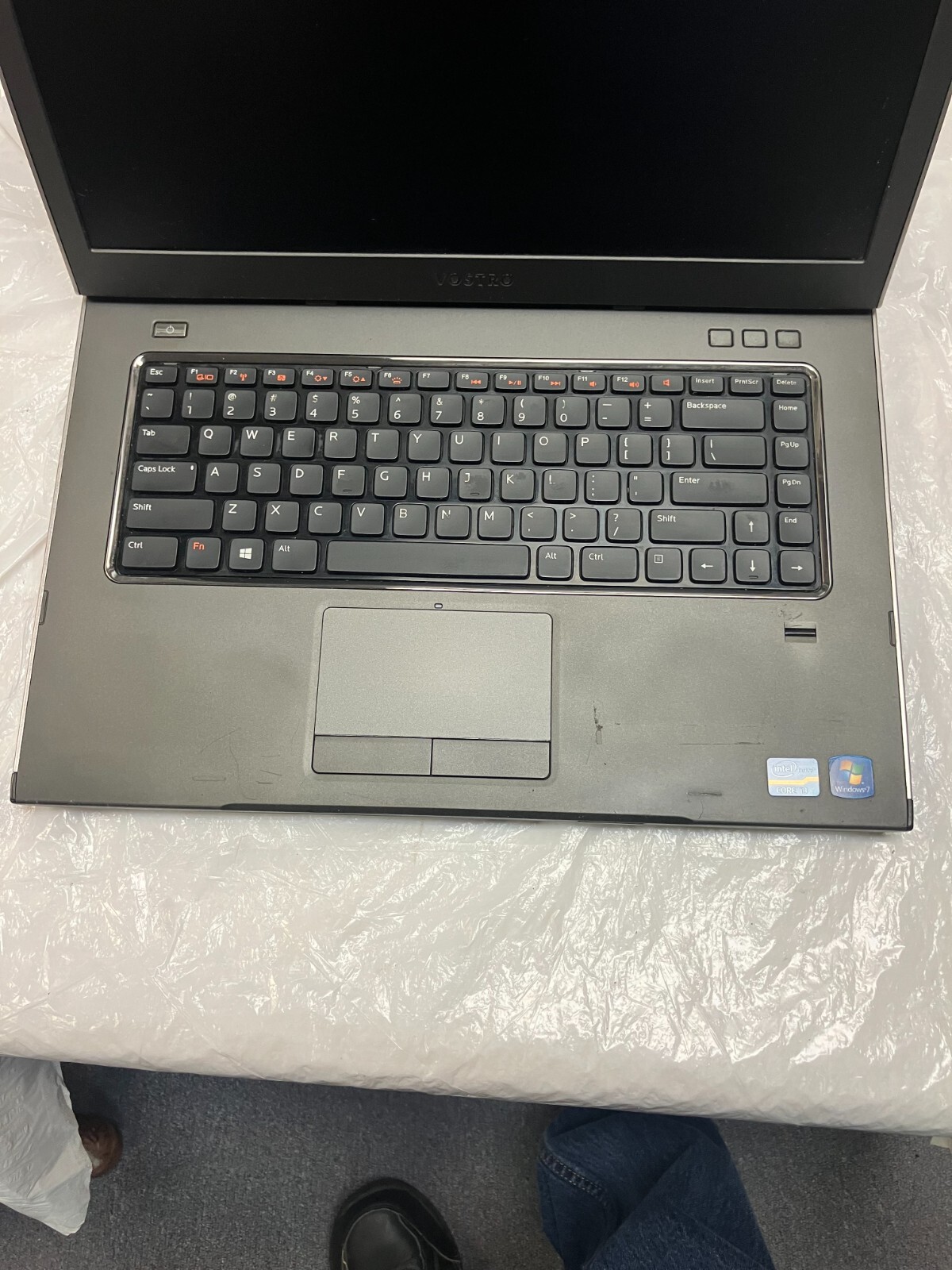DELL VOSTRO 3560 Laptop Intel Core i3-3110M 2.40 GHZ + 4 GB 300GB HD, FOR PARTS