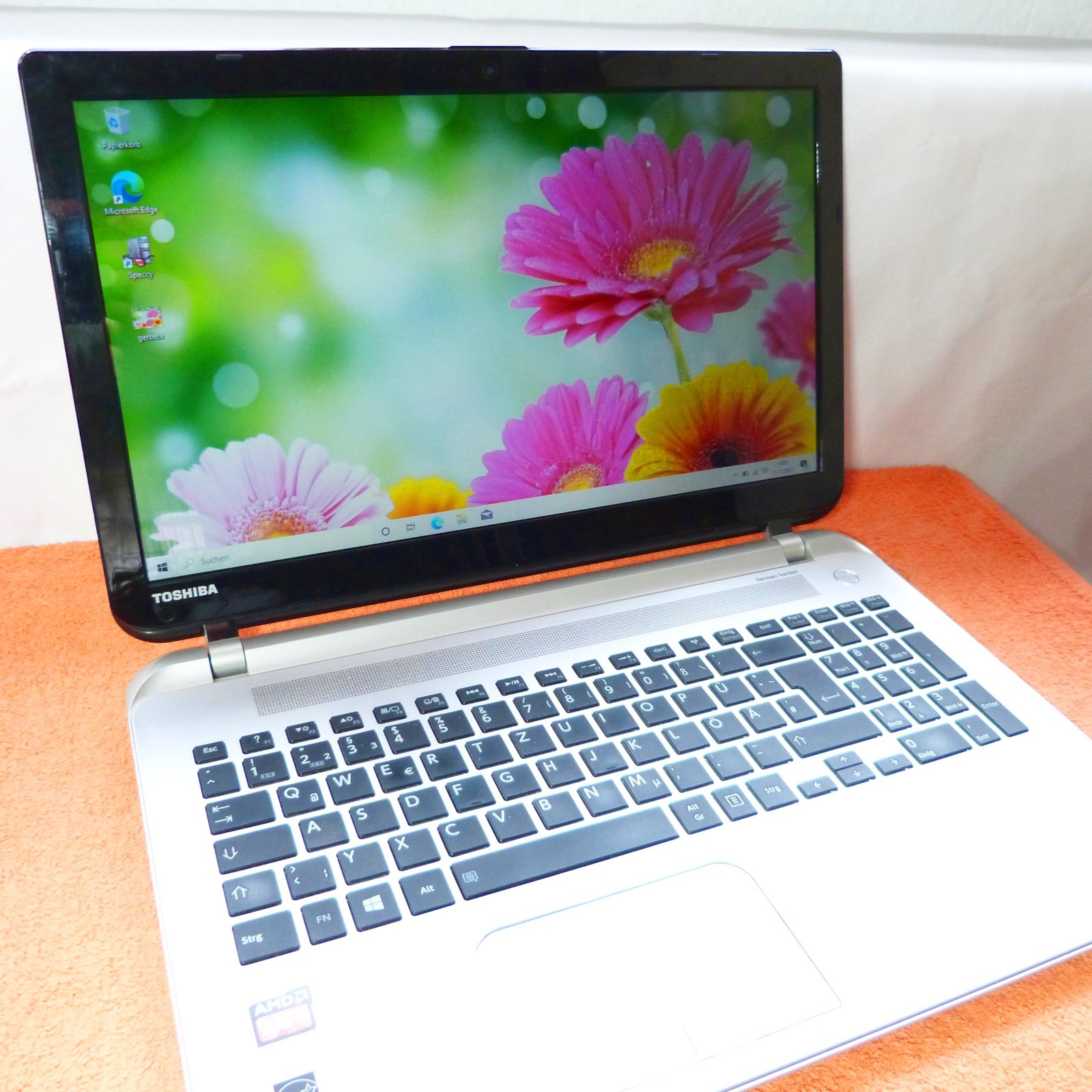 TOSHIBA S50 15″ ULTRABOOK HARMAN KARDON l Windows 10 HDMI AMD A10 QUAD CORE